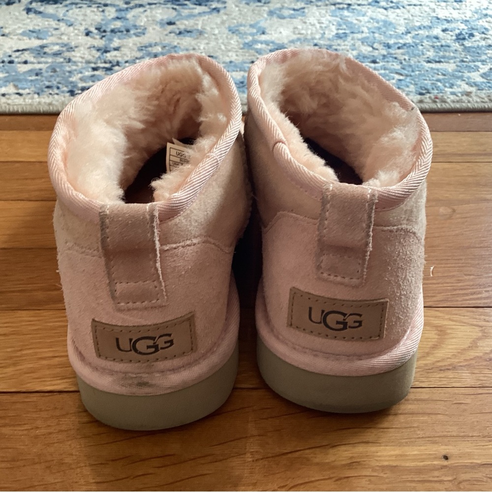 UGG Pink Short Shearling Lined Winter Boots - Picture 2 of 7